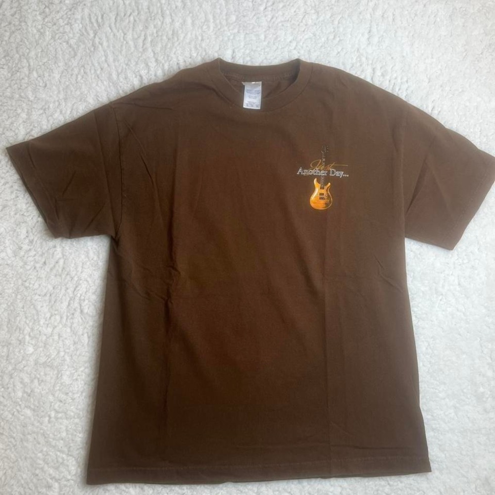 Vintage guitars men's‎ brown tshirt rock Y2K triple A